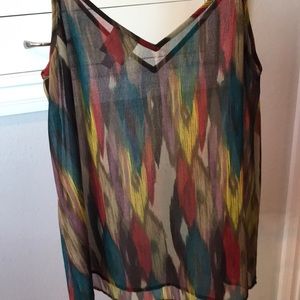 Multicolored lightweight tank